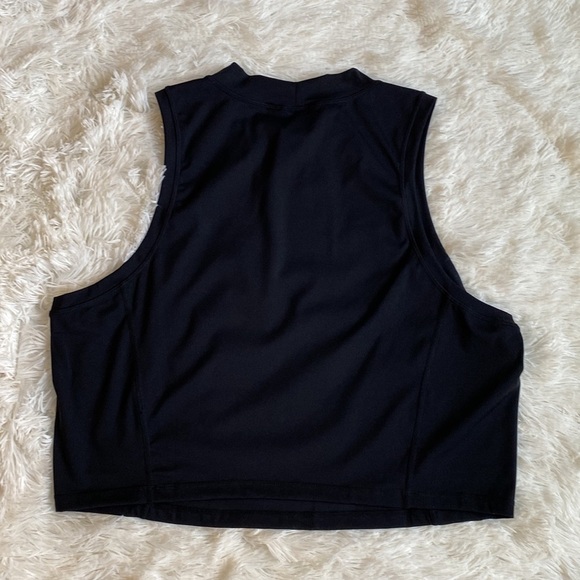 Fabletics Giana Mock Neck Tank - Picture 2 of 8